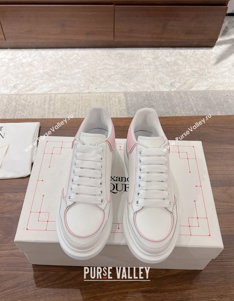 Alexander McQueen Oversized Retro Sneakers in Patchwork Silky Calfskin White/Light Pink 2024 1225 (SS-241225070)