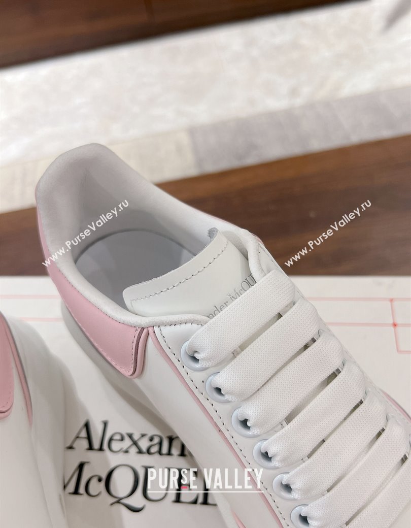 Alexander McQueen Oversized Retro Sneakers in Patchwork Silky Calfskin White/Light Pink 2024 1225 (SS-241225070)