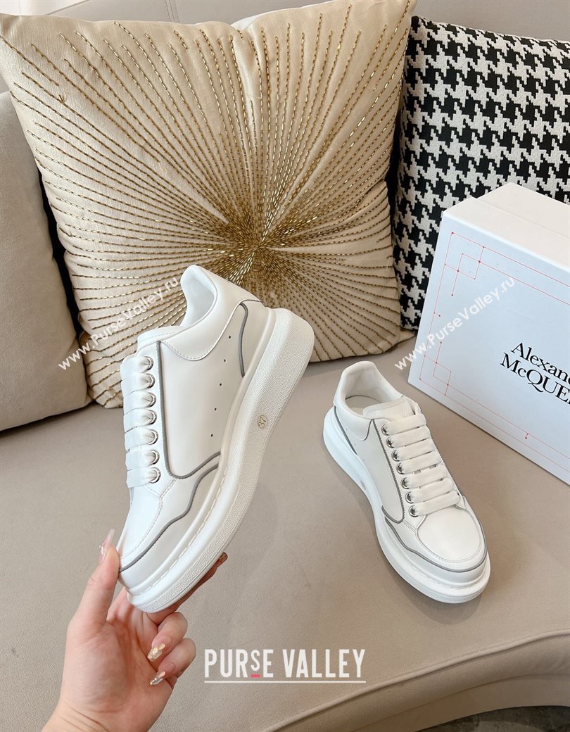 Alexander McQueen Oversized Retro Sneakers in Patchwork Silky Calfskin White/Reflective 2024 1225 (SS-241225073)