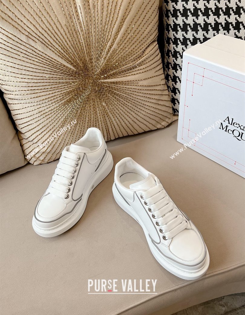 Alexander McQueen Oversized Retro Sneakers in Patchwork Silky Calfskin White/Reflective 2024 1225 (SS-241225073)