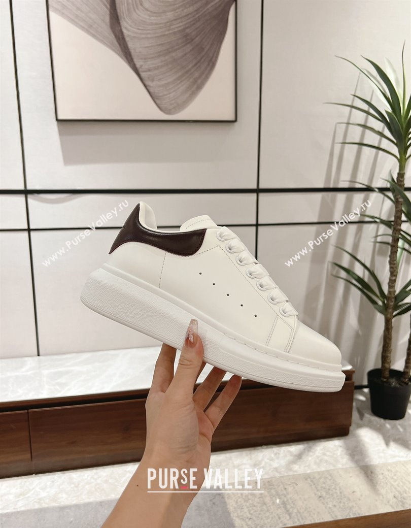 Alexander McQueen Oversized Sneakers in Silky Calfskin and Grained Leather Heel Tab Dark Burgundy 2024 1225 (SS-241225054)