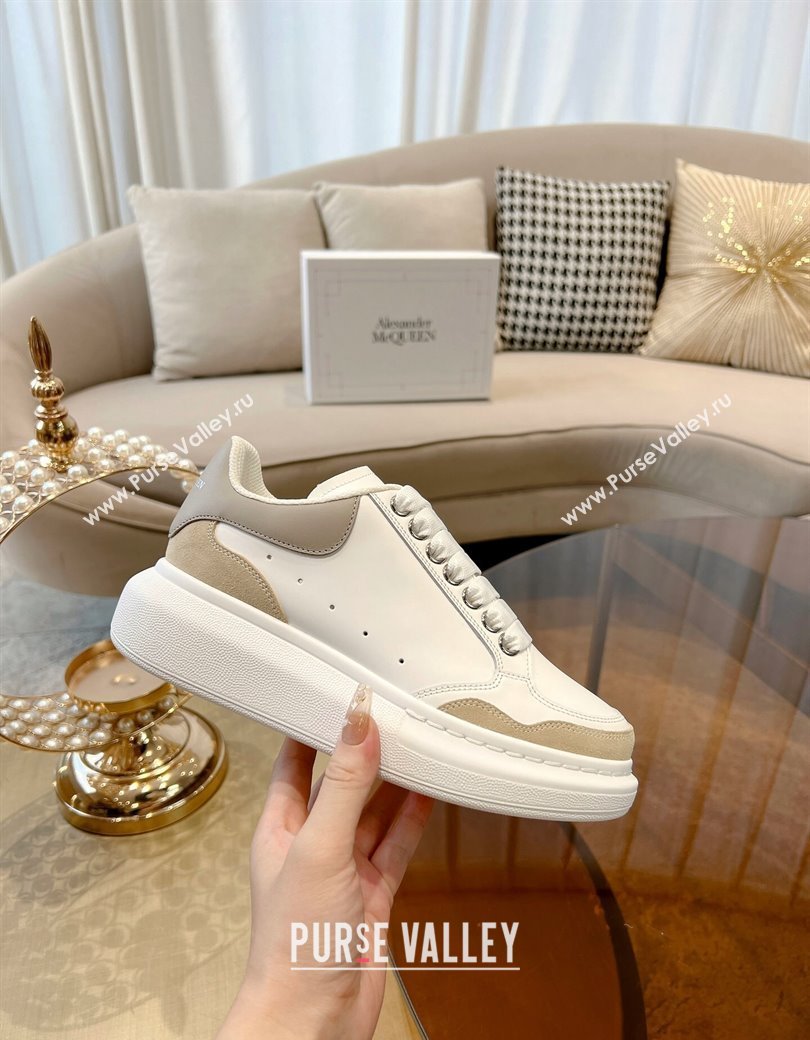 Alexander McQueen Oversized Retro Sneakers in Patchwork Silky Calfskin White/Beige/Grey 2024 1225 (SS-241225076)