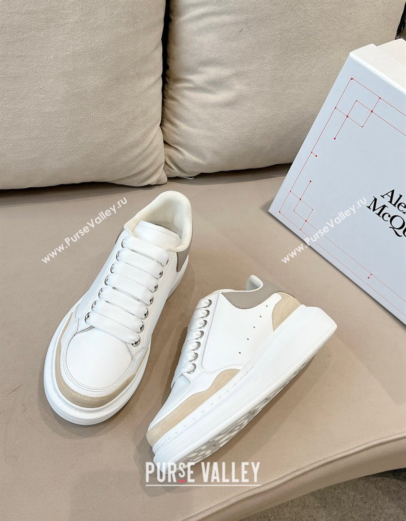 Alexander McQueen Oversized Retro Sneakers in Patchwork Silky Calfskin White/Beige/Grey 2024 1225 (SS-241225076)