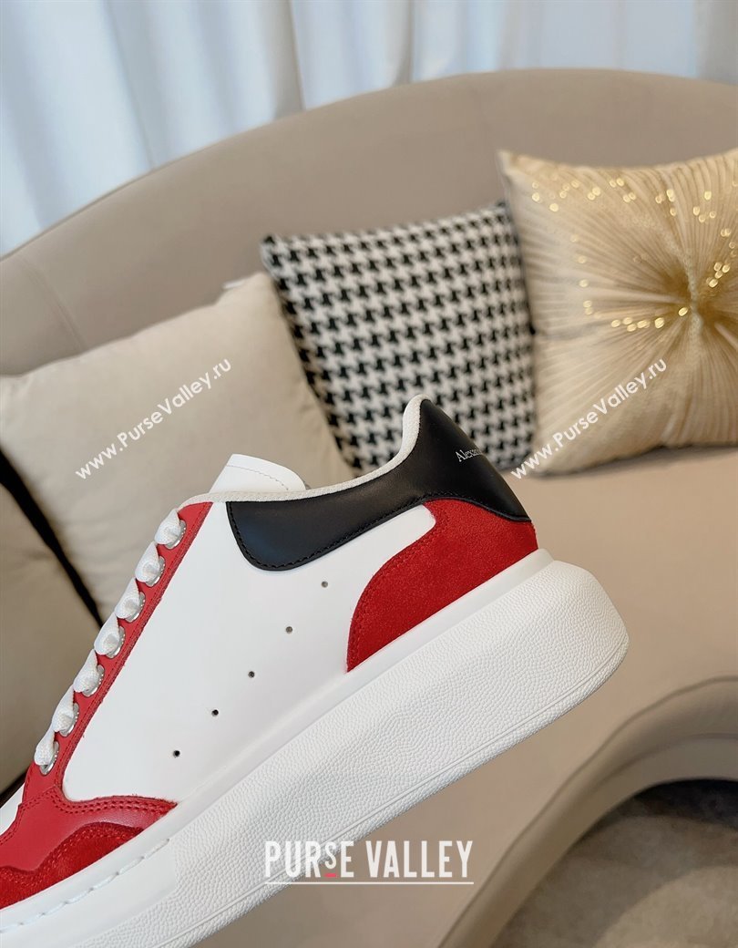 Alexander McQueen Oversized Retro Sneakers in Patchwork Silky Calfskin White/Red/Black 2024 1225 (SS-241225079)