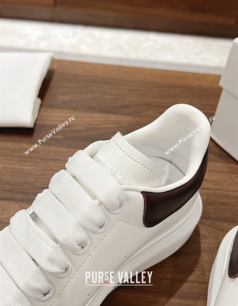 Alexander McQueen Oversized Sneakers in Silky Calfskin and Grained Leather Heel Tab Dark Burgundy 2024 1225 (SS-241225054)