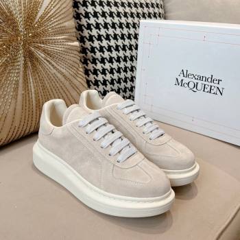 Alexander McQueen Oversized Retro Sneakers in Suede Light Grey 2024 1225 (SS-241225060)