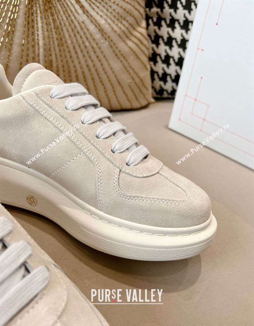 Alexander McQueen Oversized Retro Sneakers in Suede Light Grey 2024 1225 (SS-241225060)