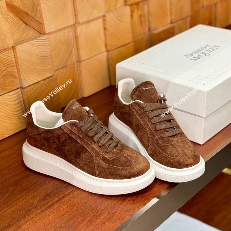 Alexander McQueen Oversized Retro Sneakers in Suede Dark Brown 2024 1113 (KL-241114012)