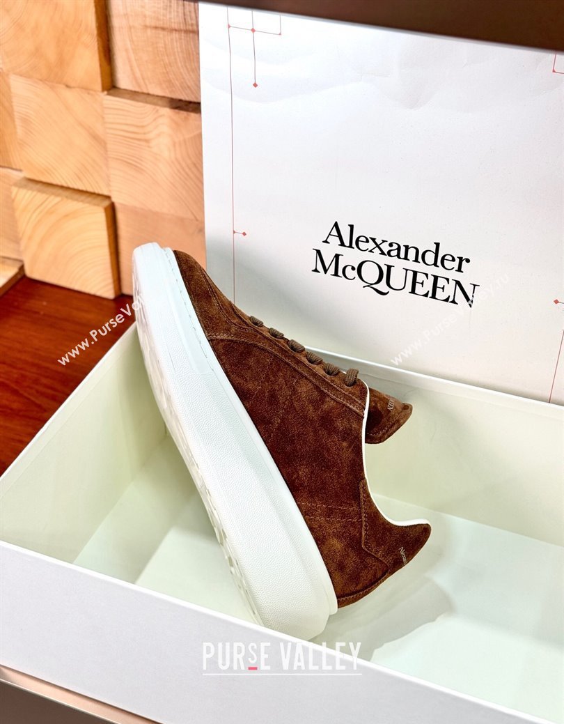 Alexander McQueen Oversized Retro Sneakers in Suede Dark Brown 2024 1113 (KL-241114012)