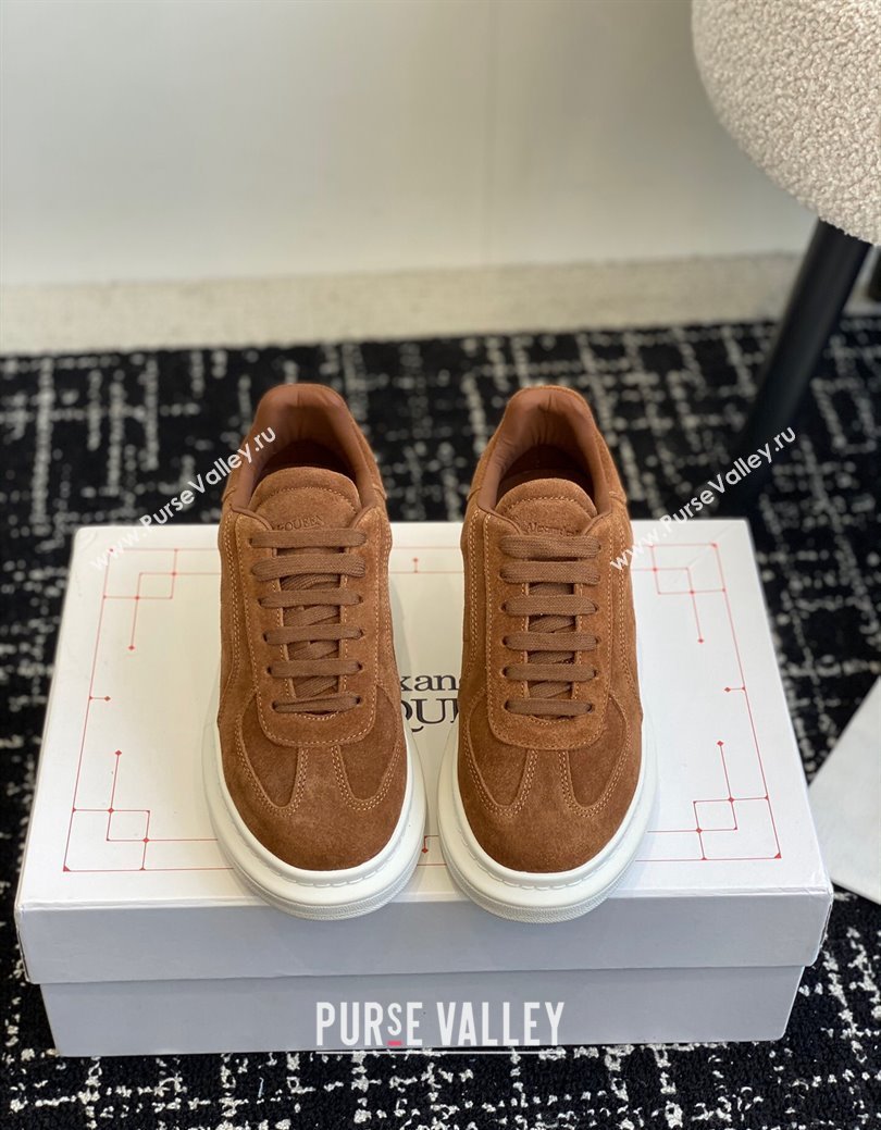 Alexander McQueen Oversized Retro Sneakers in Suede Brown 2024 1114 (KL-241114002)