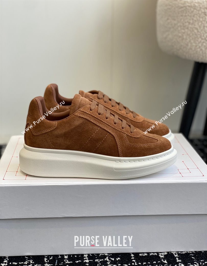 Alexander McQueen Oversized Retro Sneakers in Suede Brown 2024 1114 (KL-241114002)