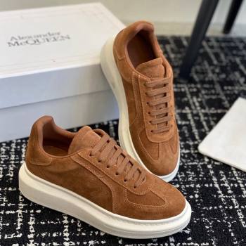 Alexander McQueen Oversized Retro Sneakers in Suede Brown 2024 1114 (KL-241114002)