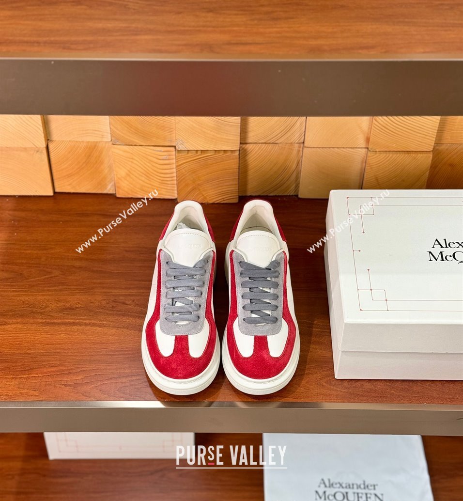 Alexander McQueen Oversized Retro Sneakers in Calfskin and Suede White/Red 2024 1114 (KL-241114016)