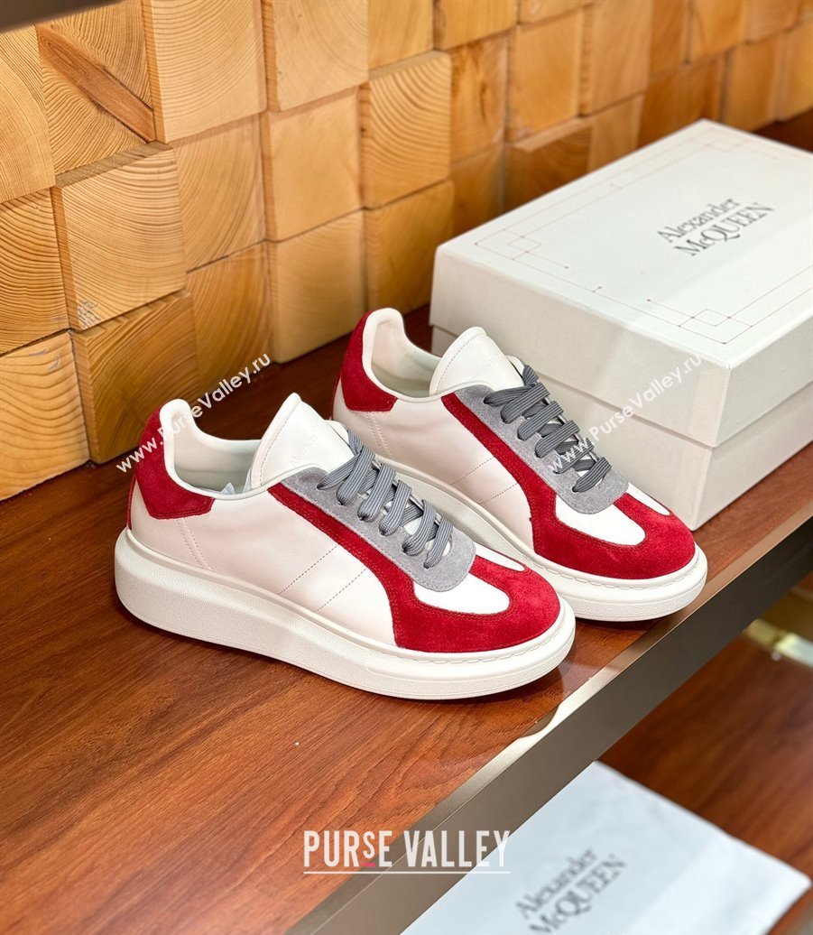 Alexander McQueen Oversized Retro Sneakers in Calfskin and Suede White/Red 2024 1114 (KL-241114016)