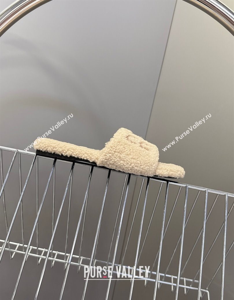 Miu Miu Shearling Flat Slides Sandal Beige 2025 MIU082608 (MD-250826054)