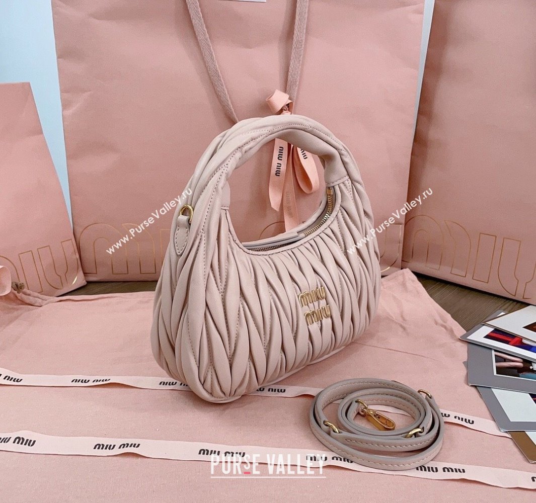 Miu Miu Wander Matelasse Nappa Leather Small Hobo bag 5BC125 Light Pink 2025 (JD-250520092)