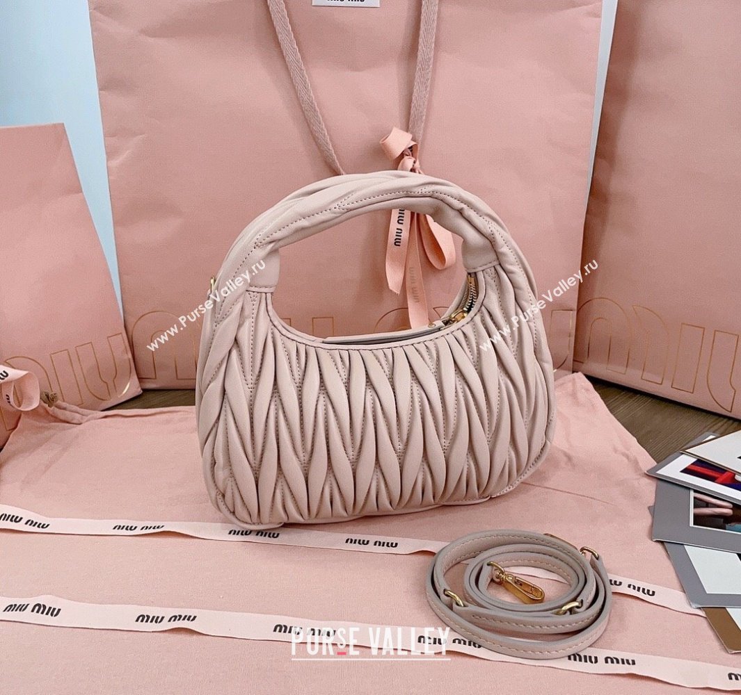 Miu Miu Wander Matelasse Nappa Leather Small Hobo bag 5BC125 Light Pink 2025 (JD-250520092)