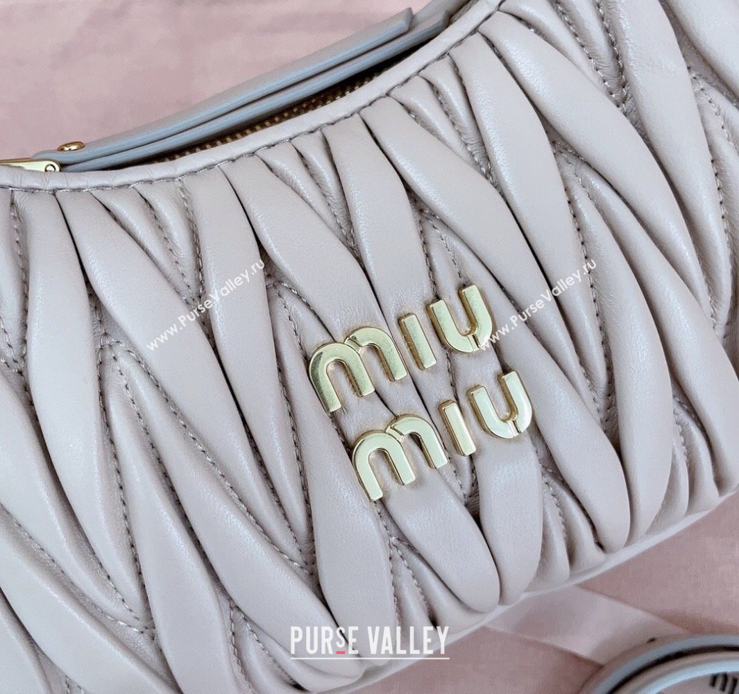 Miu Miu Wander Matelasse Nappa Leather Small Hobo bag 5BC125 Light Pink 2025 (JD-250520092)