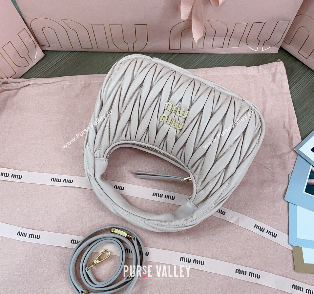 Miu Miu Wander Matelasse Nappa Leather Small Hobo bag 5BC125 Light Pink 2025 (JD-250520092)