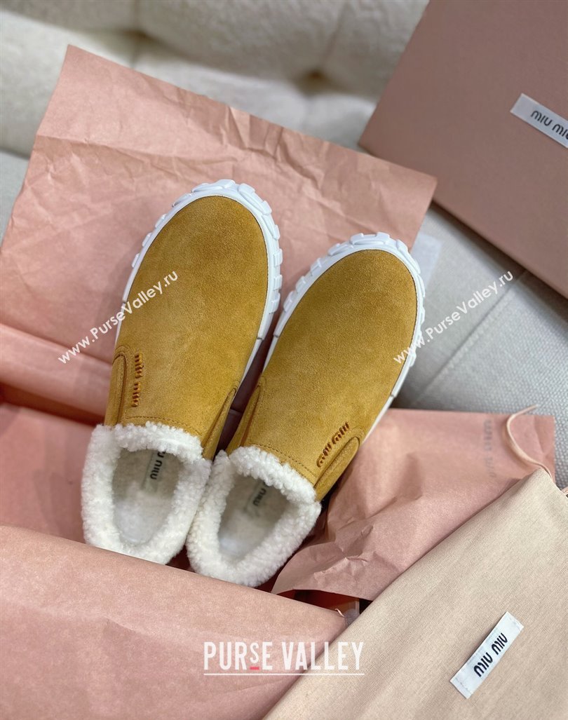 Miu Miu Suede Loafers in Suede and Wool Fur Yellow 2024 MM101402 (KL-241014014)