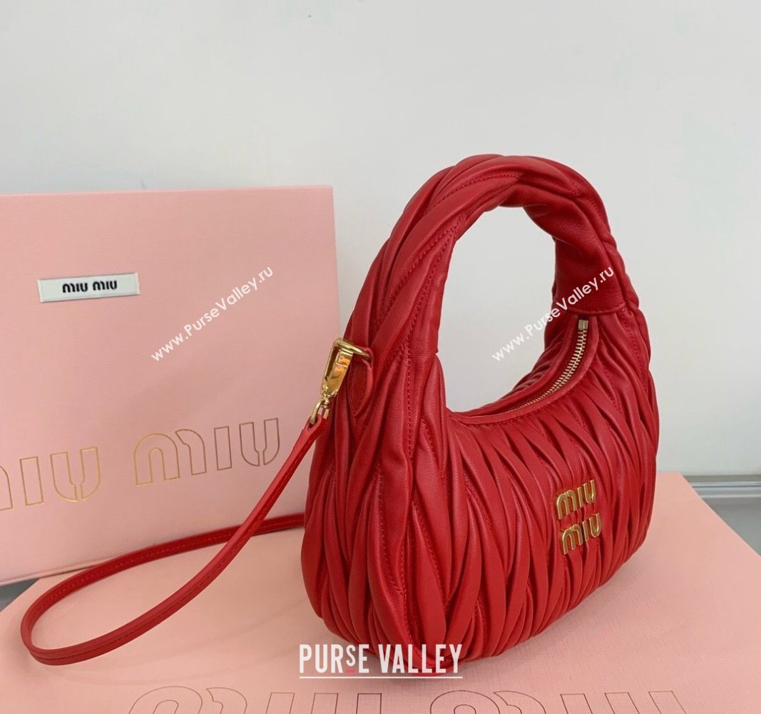 Miu Miu Wander Matelasse Nappa Leather Small Hobo bag 5BC125 Red 2024 (LN-24103092)