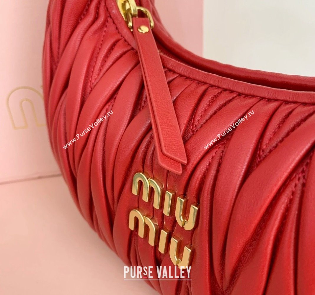 Miu Miu Wander Matelasse Nappa Leather Small Hobo bag 5BC125 Red 2024 (LN-24103092)