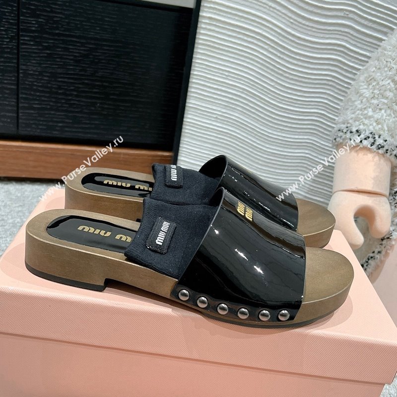 Miu Miu Socks Patent Leather Slides Sandal Black 2024 1228 (SS-241228023)