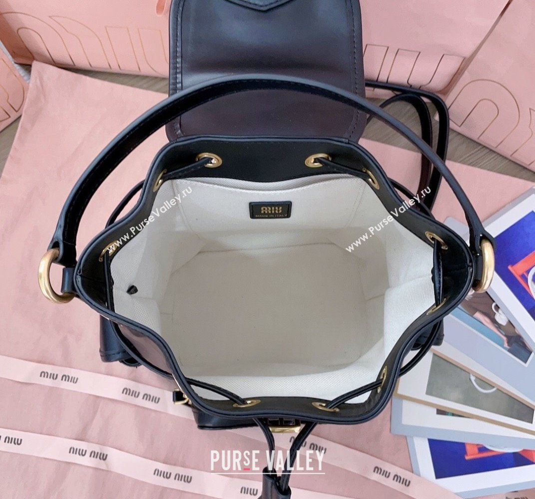 Miu Miu Calf Leather backpack bag Black 2025 5BZ043 (JD-250407102)