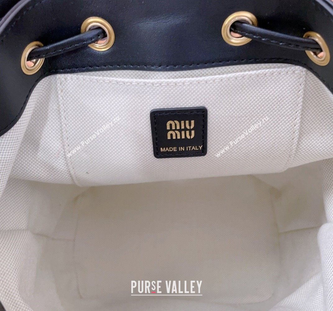 Miu Miu Calf Leather backpack bag Black 2025 5BZ043 (JD-250407102)