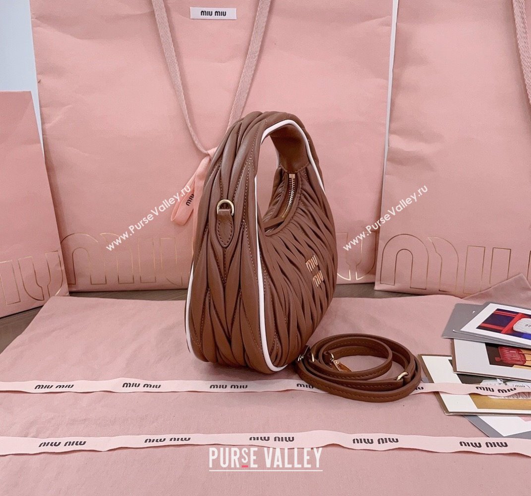 Miu Miu Wander Matelasse Nappa Leather Hobo Mini bag with Contrasting Trim 5BC125 Cognac Brown 2025 (JD-250407124)