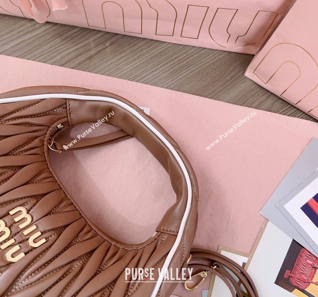 Miu Miu Wander Matelasse Nappa Leather Hobo Mini bag with Contrasting Trim 5BC125 Cognac Brown 2025 (JD-250407124)