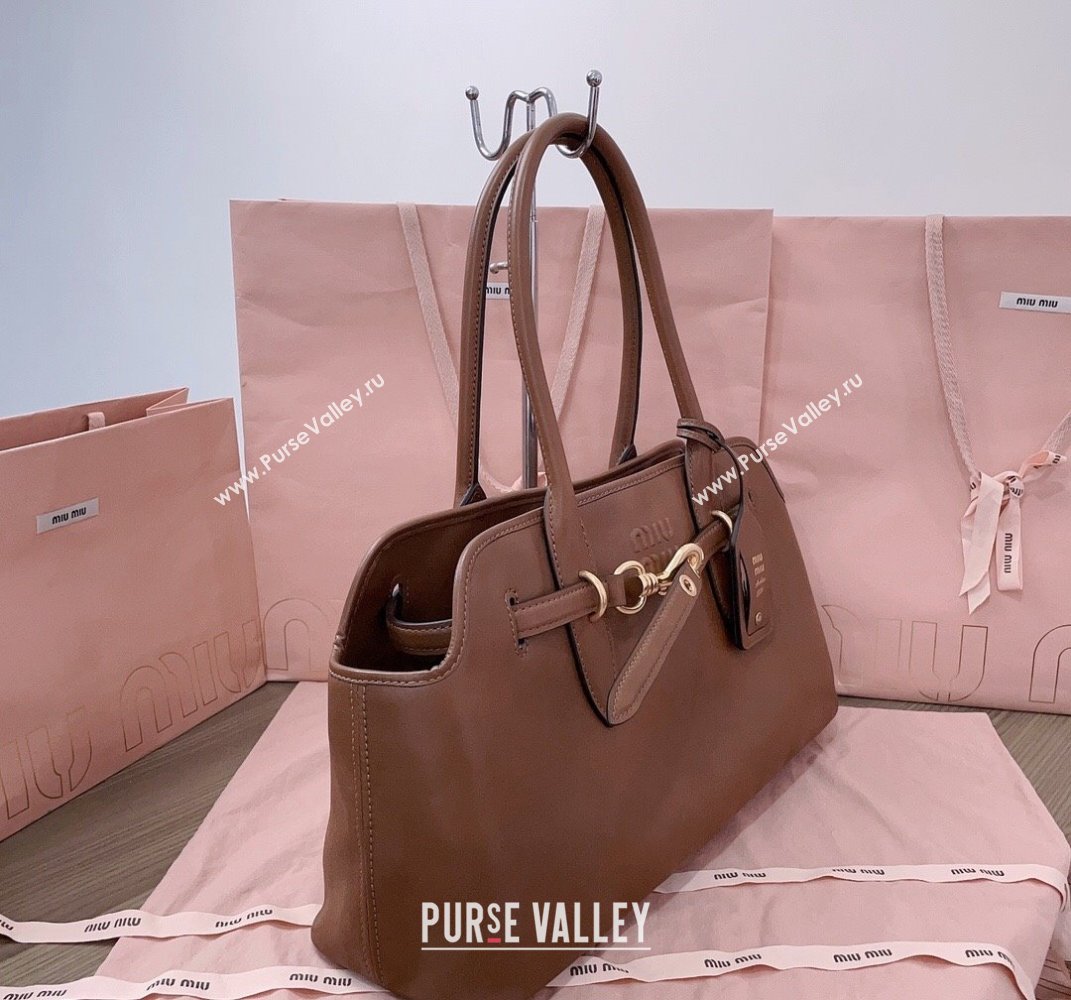 Miu Miu Aventure leather bag Oak Brown 2025 5BG310 (JD-250407123)