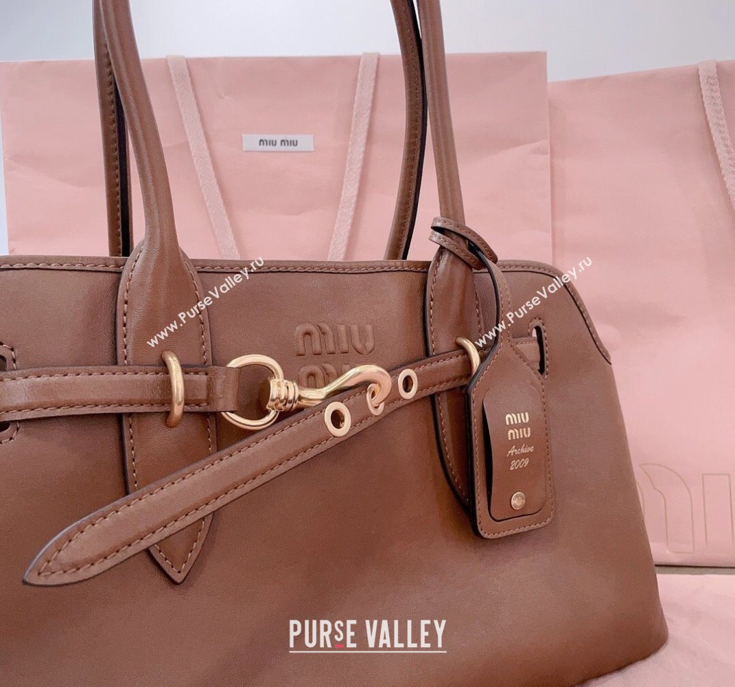 Miu Miu Aventure leather bag Oak Brown 2025 5BG310 (JD-250407123)