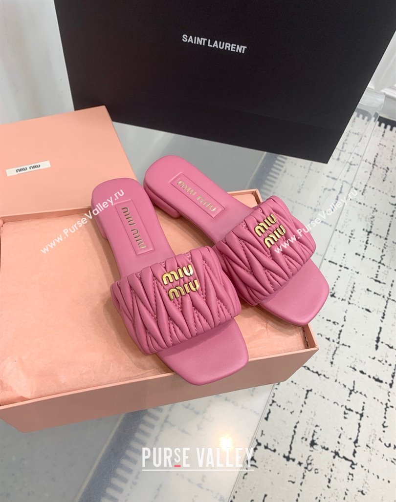 Miu Miu Matelasse Nappa Leather Flat Slides Sandal Pink 2025 5XX605 (KER-250426077)