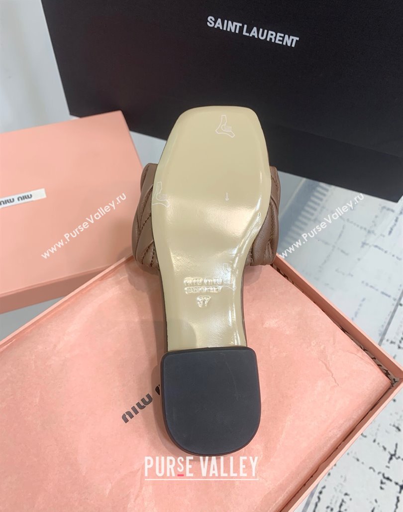 Miu Miu Matelasse Nappa Leather Flat Slides Sandal Brown2 2025 5XX605 (KER-250426080)