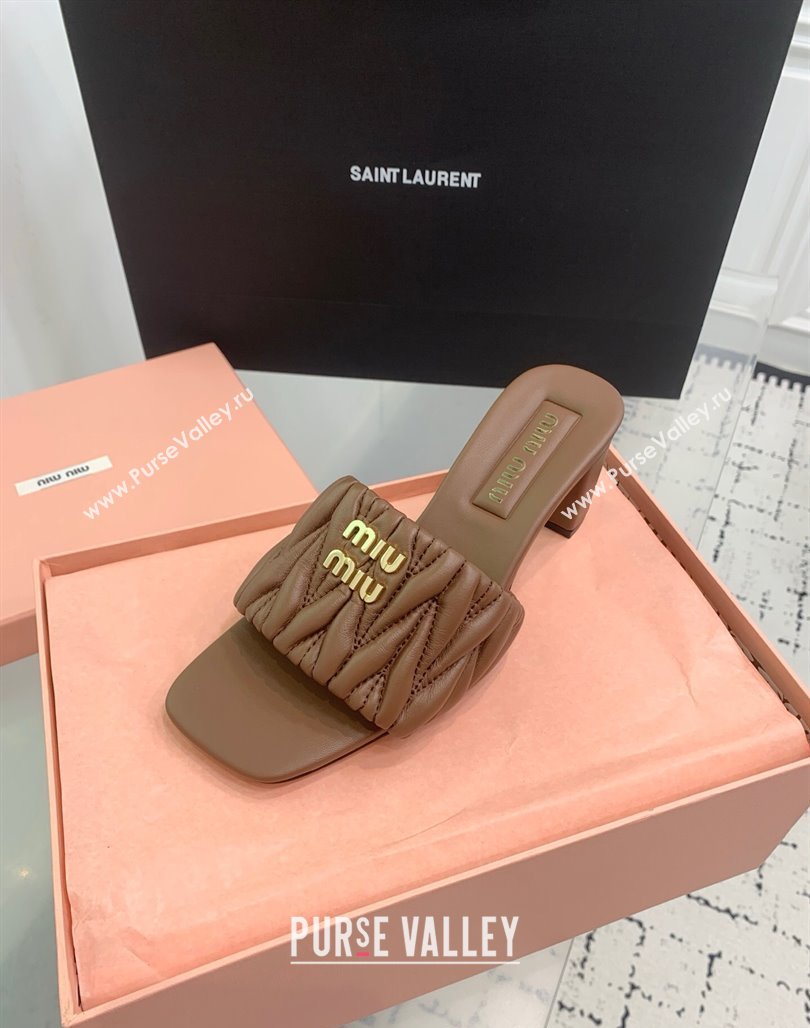 Miu Miu Matelasse Nappa Leather Heel Slides Sandal 5.5cm Brown 2025 5XX657 (KER-250426088)