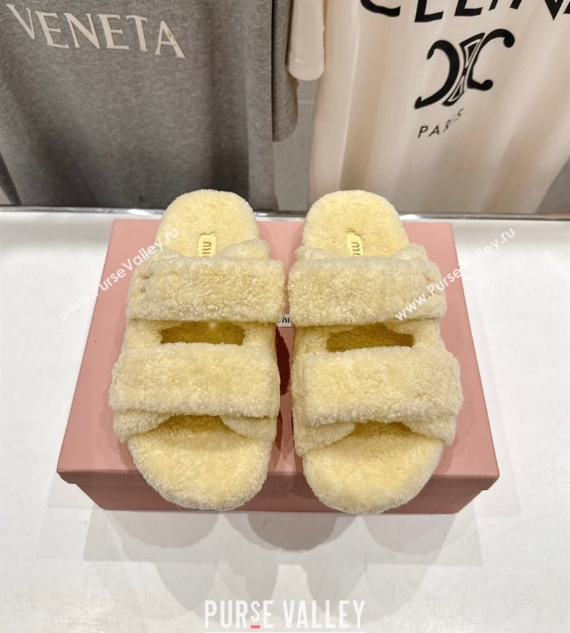 Miu Miu Shearling Strap Flat Slides Sandal Yellow 2025 MIU071001 (MD-250710087)