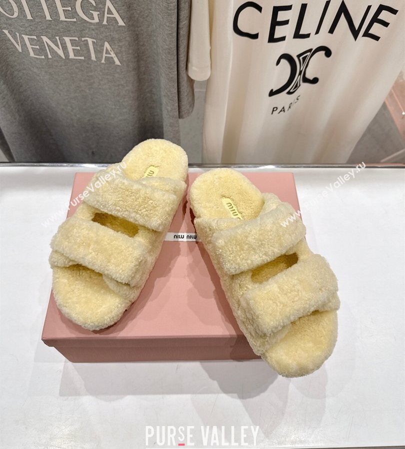 Miu Miu Shearling Strap Flat Slides Sandal Yellow 2025 MIU071001 (MD-250710087)