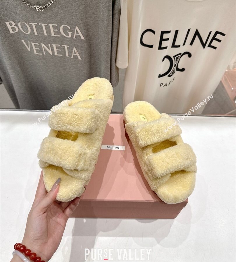 Miu Miu Shearling Strap Flat Slides Sandal Yellow 2025 MIU071001 (MD-250710087)