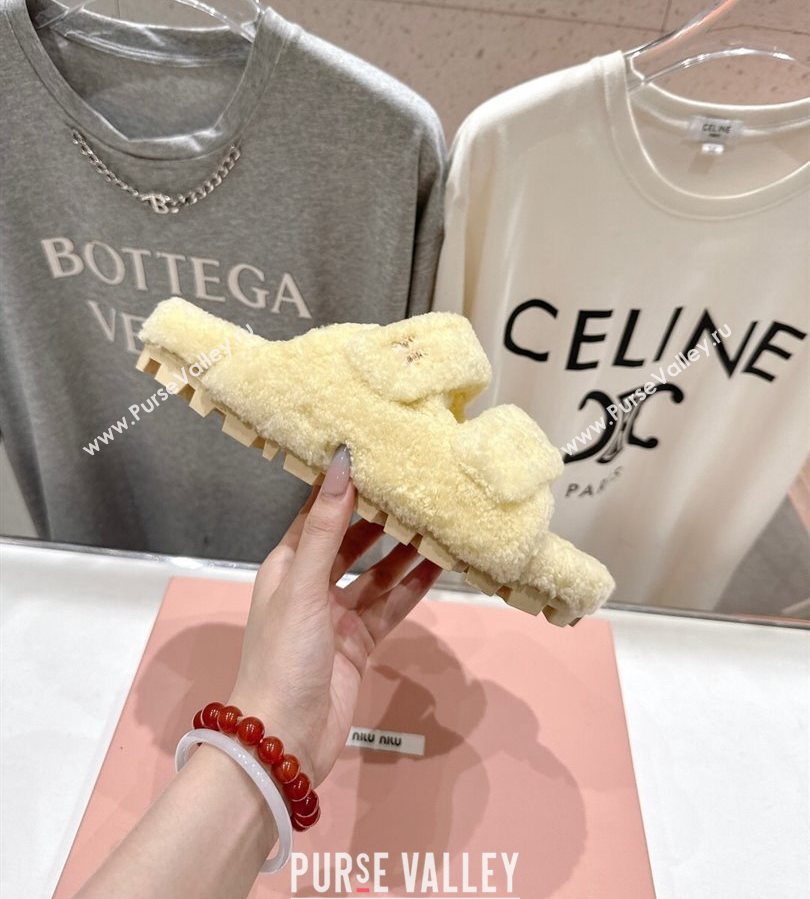 Miu Miu Shearling Strap Flat Slides Sandal Yellow 2025 MIU071001 (MD-250710087)