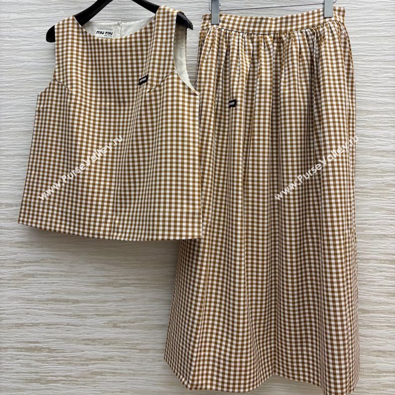 Miu Miu Plaid Vest and A-Shaped Skirt Brown/White 2025 (QI-250729075)