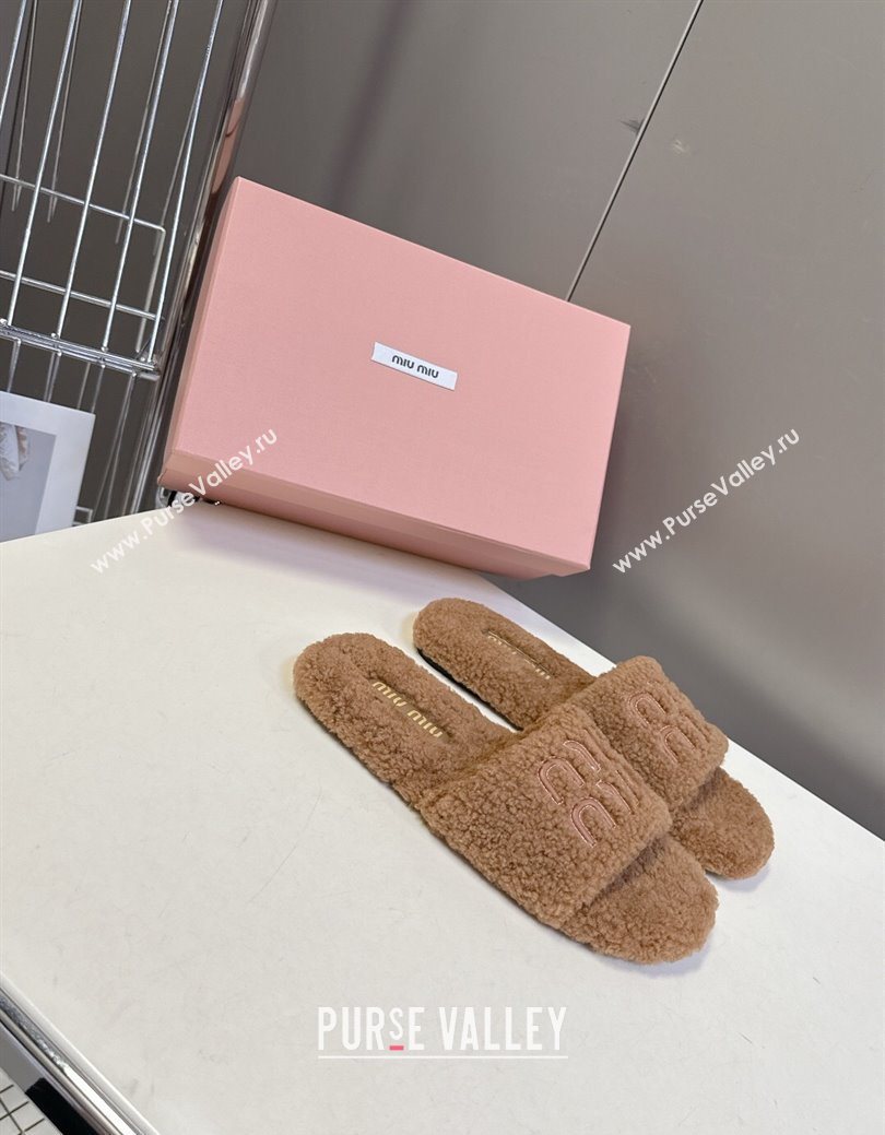 Miu Miu Shearling Flat Slides Sandal Light Brown 2025 MIU082608 (MD-250826051)