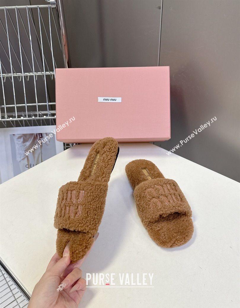 Miu Miu Shearling Flat Slides Sandal Light Brown 2025 MIU082608 (MD-250826051)