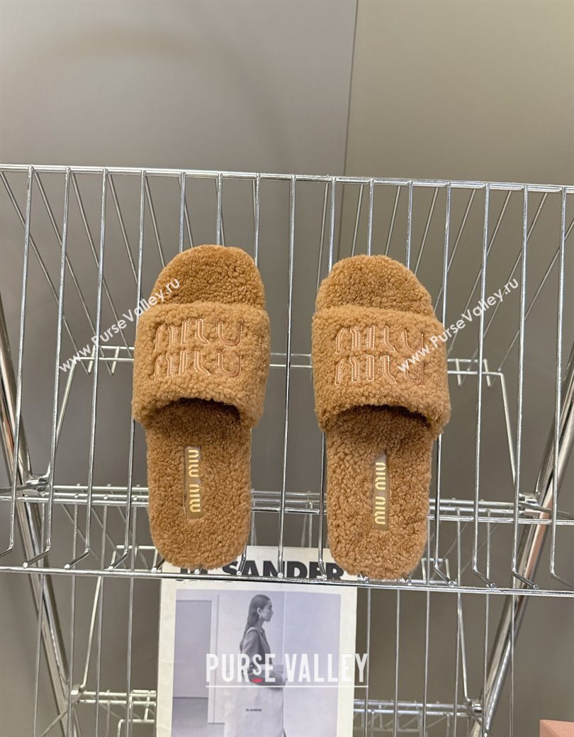 Miu Miu Shearling Flat Slides Sandal Light Brown 2025 MIU082608 (MD-250826051)