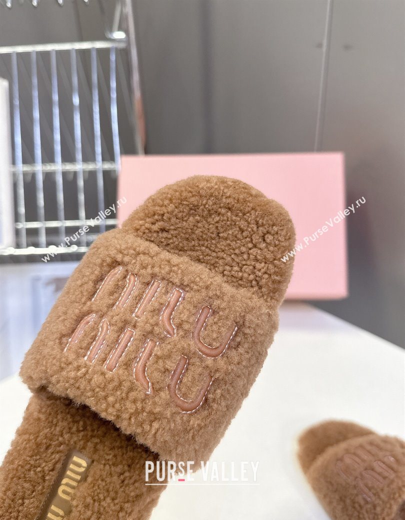 Miu Miu Shearling Flat Slides Sandal Light Brown 2025 MIU082608 (MD-250826051)