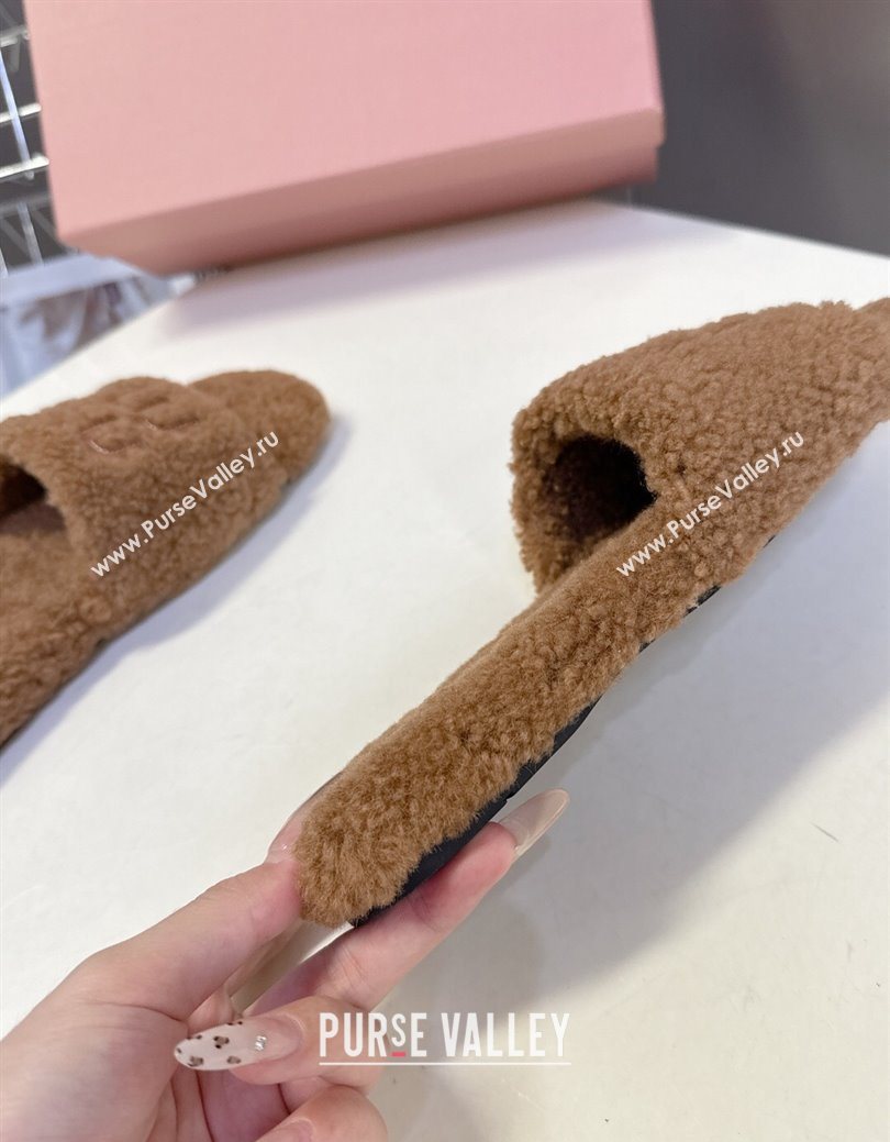 Miu Miu Shearling Flat Slides Sandal Light Brown 2025 MIU082608 (MD-250826051)