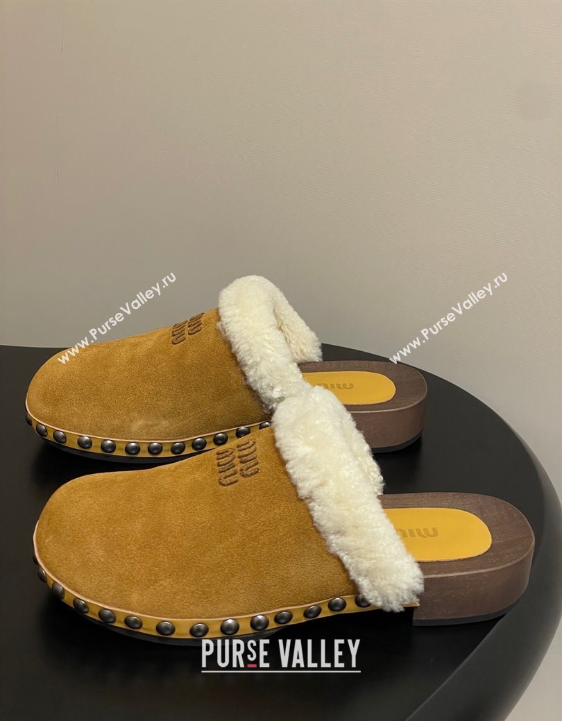 Miu Miu Suede and Wool Clogs Mules Yellow 2025 MIU082609 (MD-250826058)