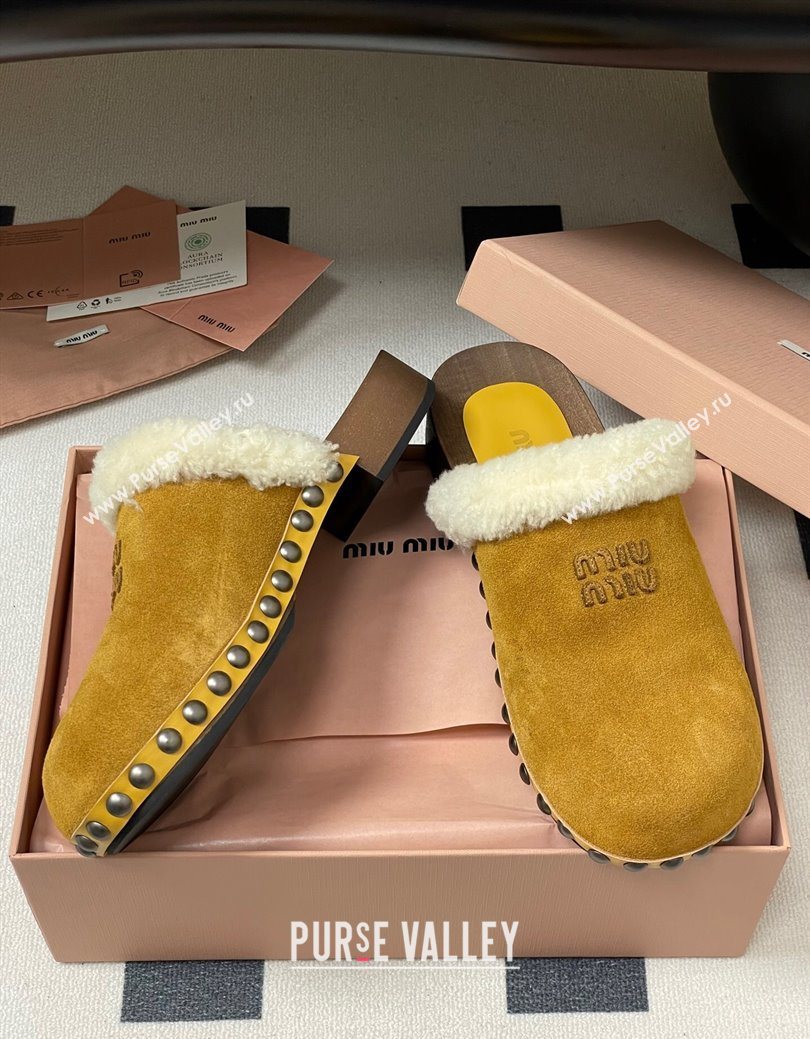 Miu Miu Suede and Wool Clogs Mules Yellow 2025 MIU082609 (MD-250826058)