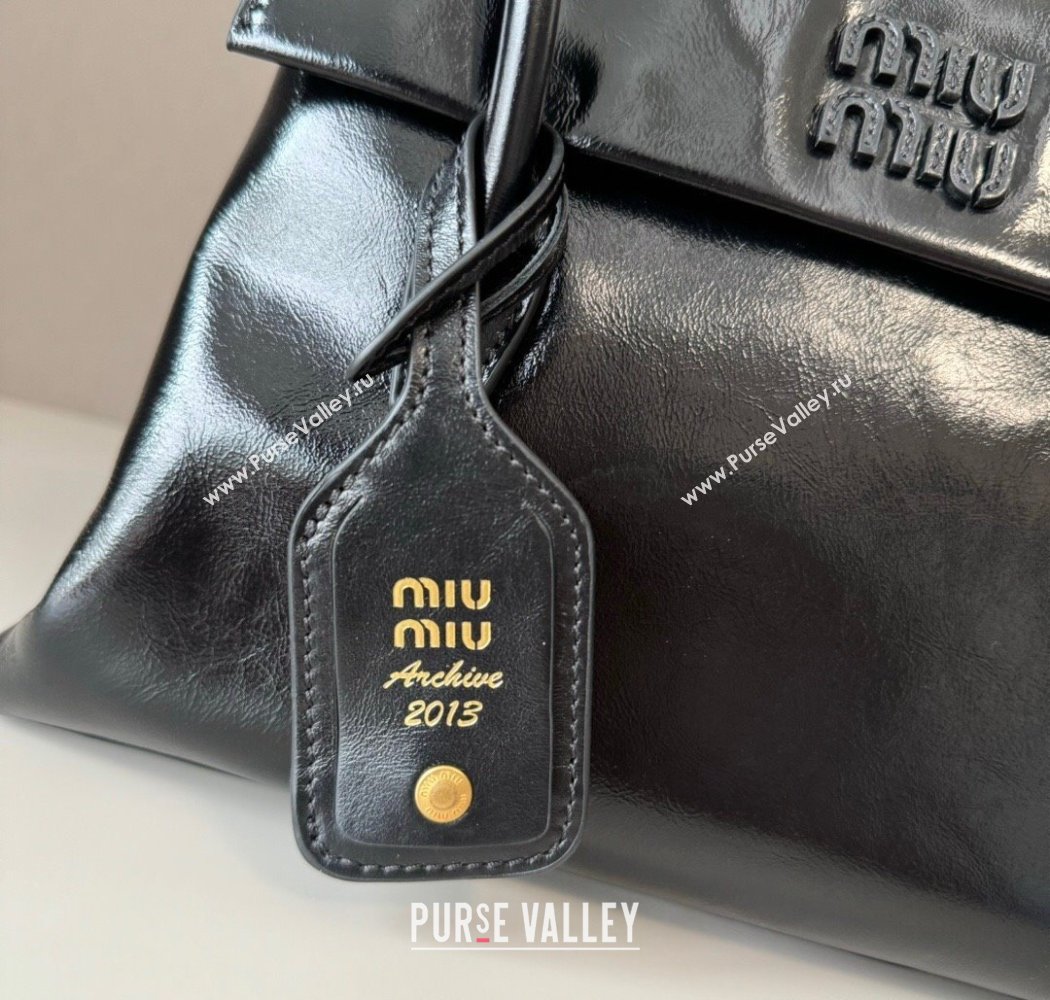 Miu Miu Solitaire leather bag Black 2025 5BA302 (nana-250926015)