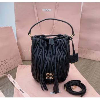 Miu Miu Matelasse nappa leather bucket bag 5BE084 Black 2025 (JD-250926016)